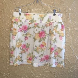 I- Maurices floral skirt w/ pockets
